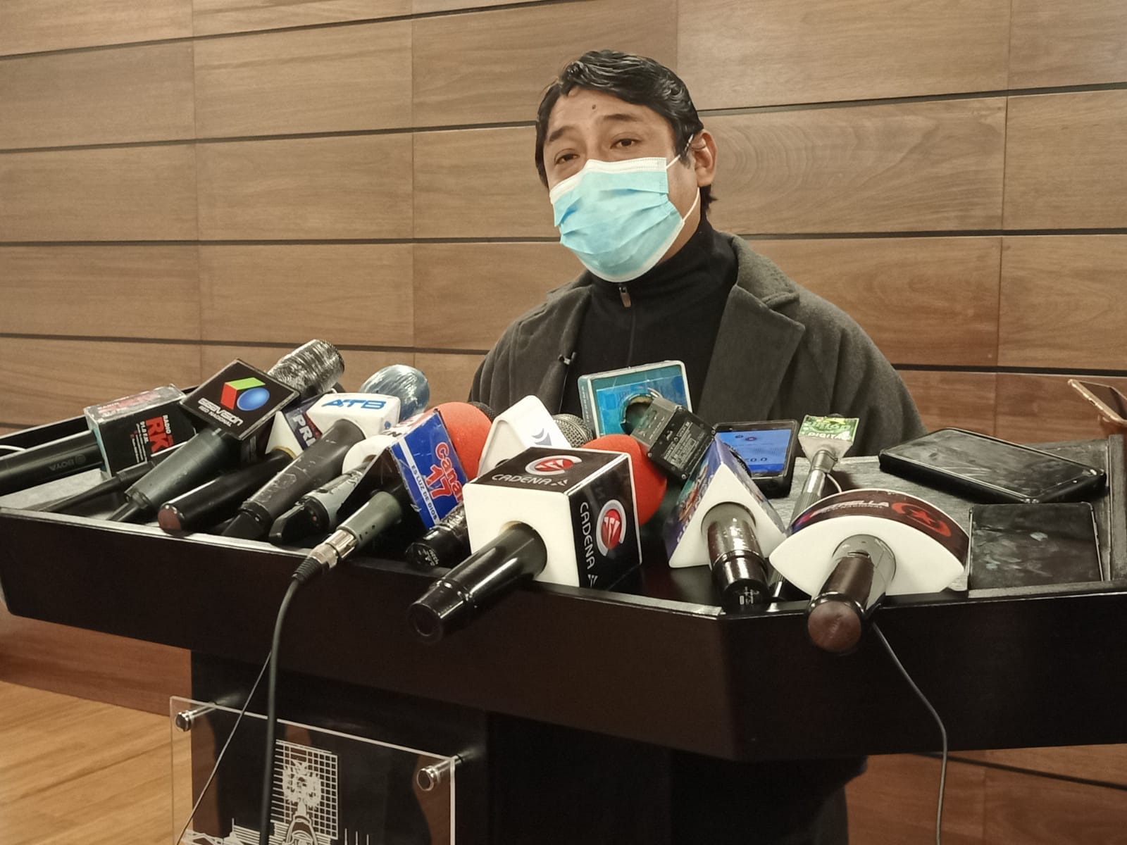 Diputado Mendoza pide a cruceños no defender a corruptos