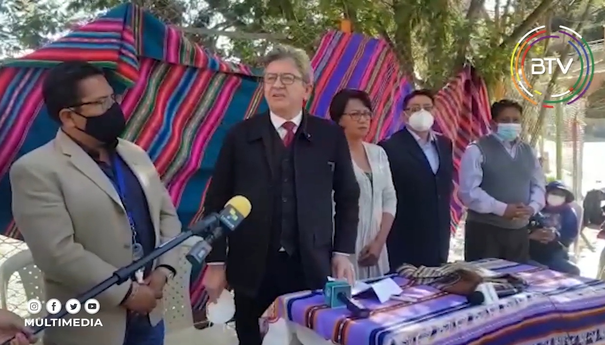 Diputado francés llega a La Paz y se suma al grito de justicia para los masacrados y torturados en el régimen de Jeanine Áñez