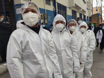 Inicia plan piloto de rastrillaje puerta a puerta en Oruro para incentivar vacunación anticovid