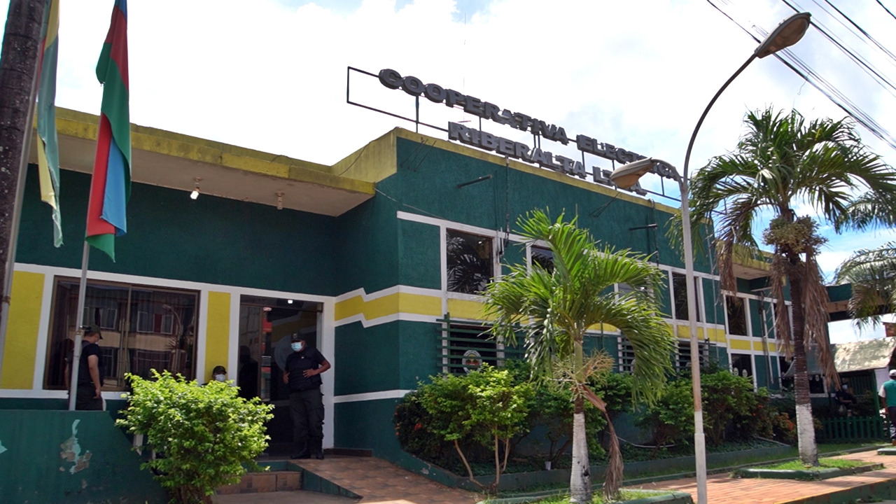 Disponen la caducidad de los títulos habilitantes otorgados por cooperativa eléctrica en Riberalta