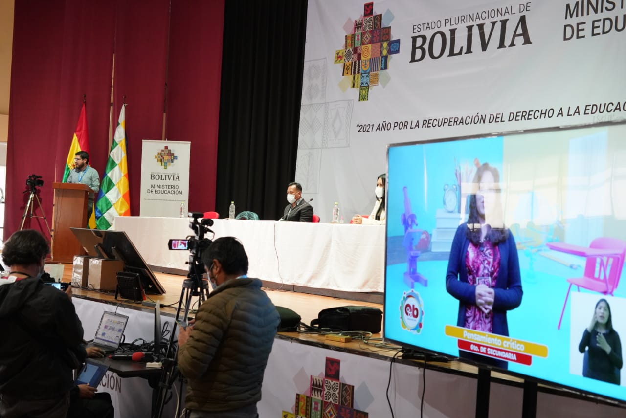 Realizan conversatorio sobre la radio y televisión como alternativa educativa a distancia en tiempos de crisis