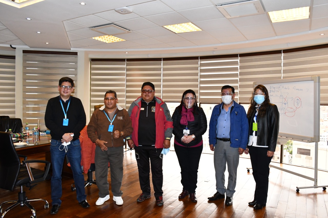 Gobierno y choferes declaran cuarto intermedio en reunión para perfeccionar reprogramación de créditos