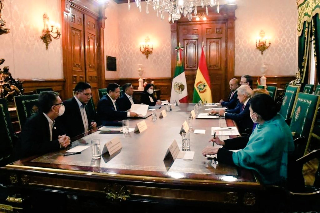 Los presidentes de Bolivia y México conversan sobre la integración comercial, económica, social y cultural