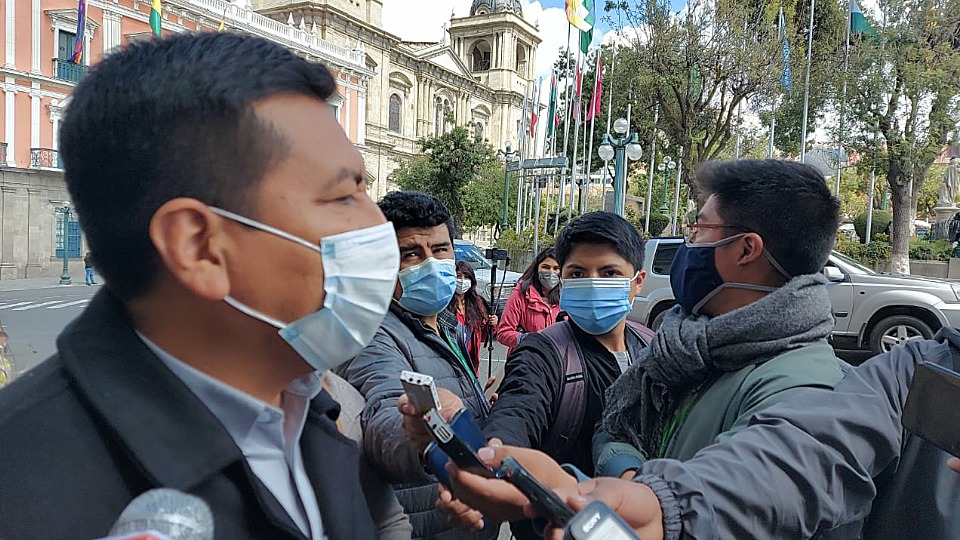 Cámara de Diputados pedirá informe al Ministro de Obras Públicas por vuelos en Chimoré