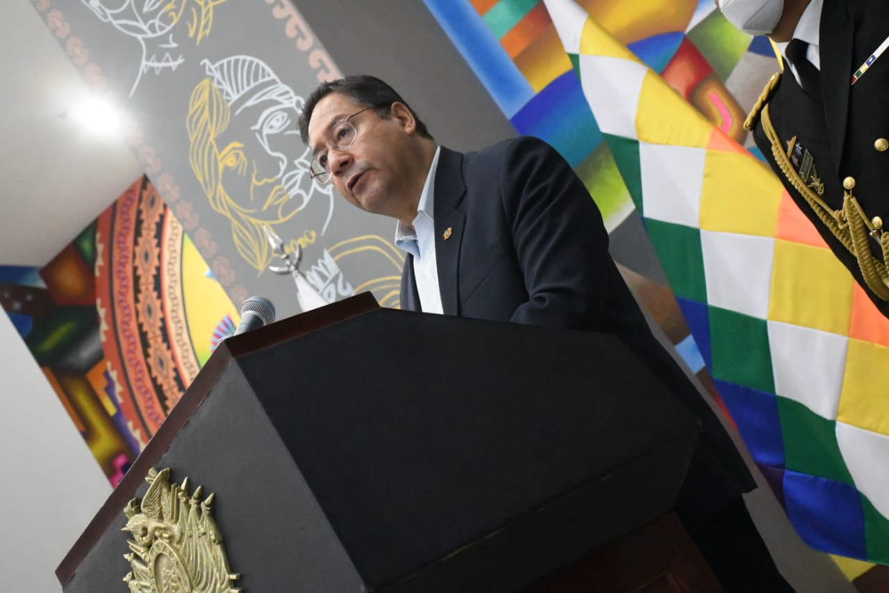 Presidente denuncia que golpe de Estado atentó contra derechos indígenas y pide terminar con el colonialismo interno (amplia)