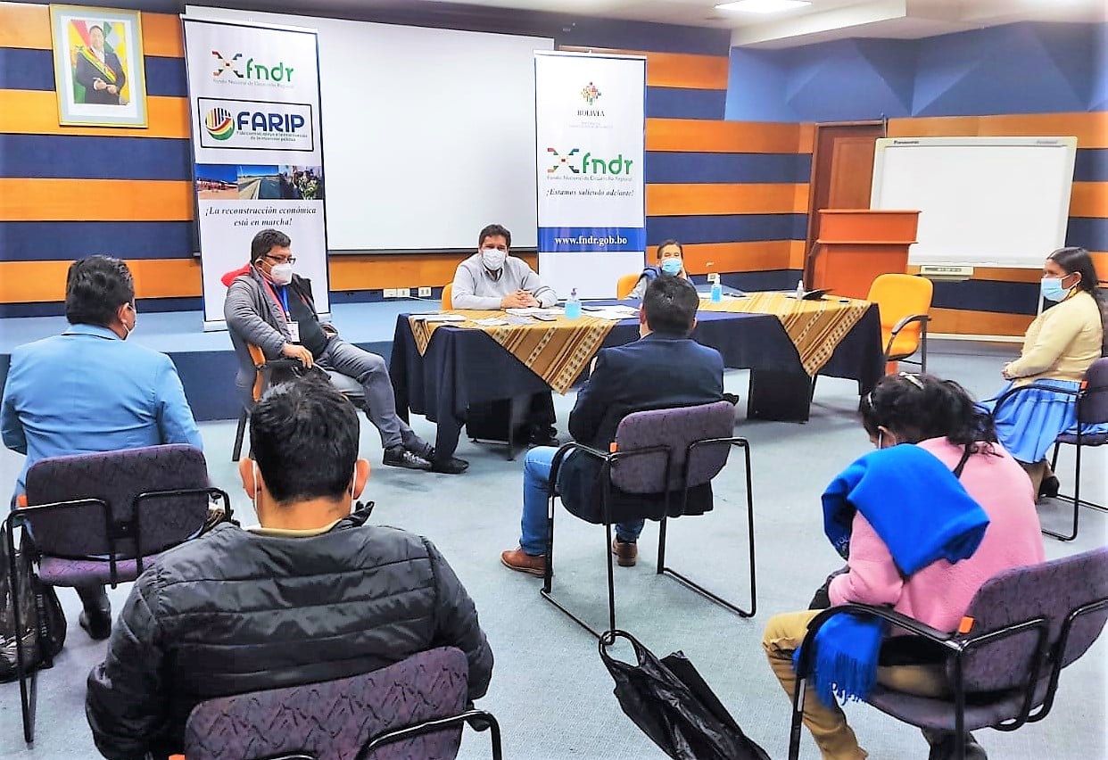 FNDR informa a autoridades de La Guardia sobre programas de financiamiento