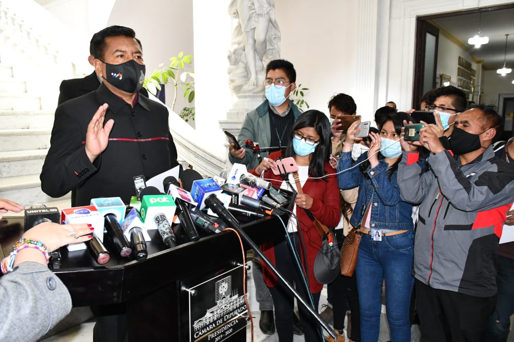 Presidente de Diputados pide a la Fiscalía convocar a Carlos Mesa por el caso golpe de Estado