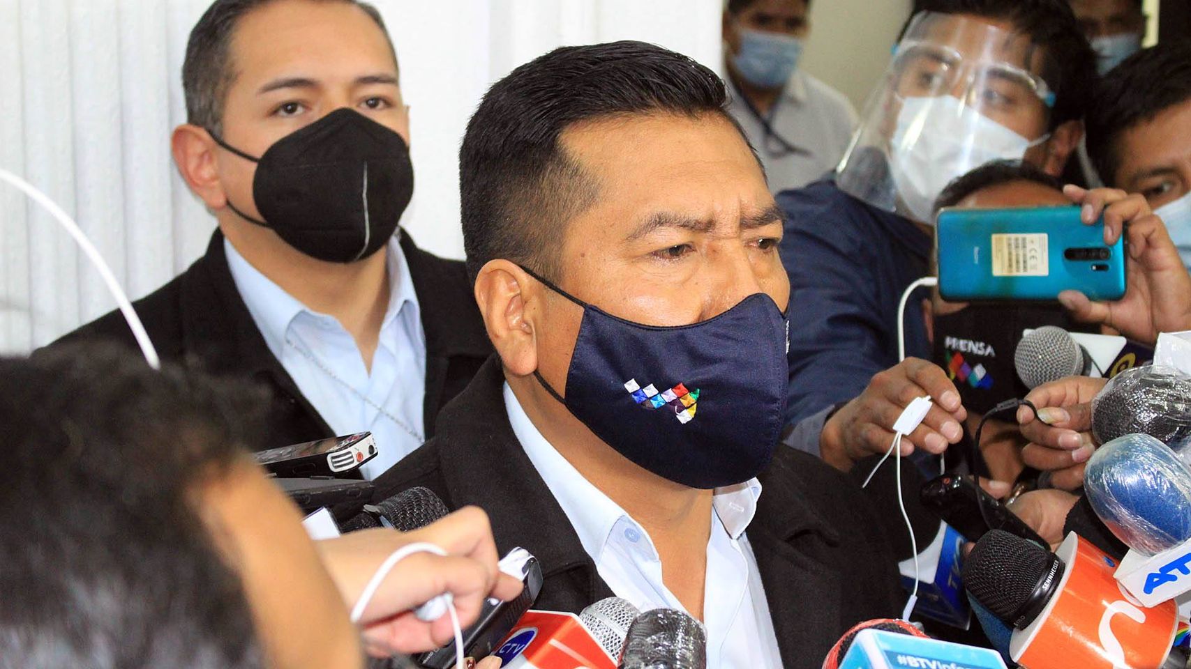 Diputados piden a exministros de Áñez coadyuvar en las investigaciones sobre el caso gases lacrimógenos