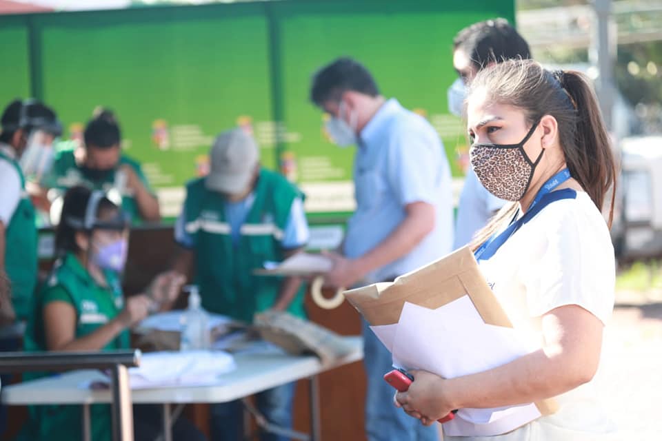 Santa Cruz: Anuncian contratación de 680 trabajadores de la salud con recursos del SUS