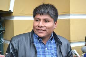 Senador Loza dice que amenazas de paro médico buscan el fracaso de la lucha contra el COVID