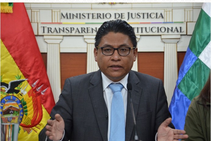 Ministro de Justicia advierte con juicio de responsabilidades contra miembros del TSJ por posesión de vocales