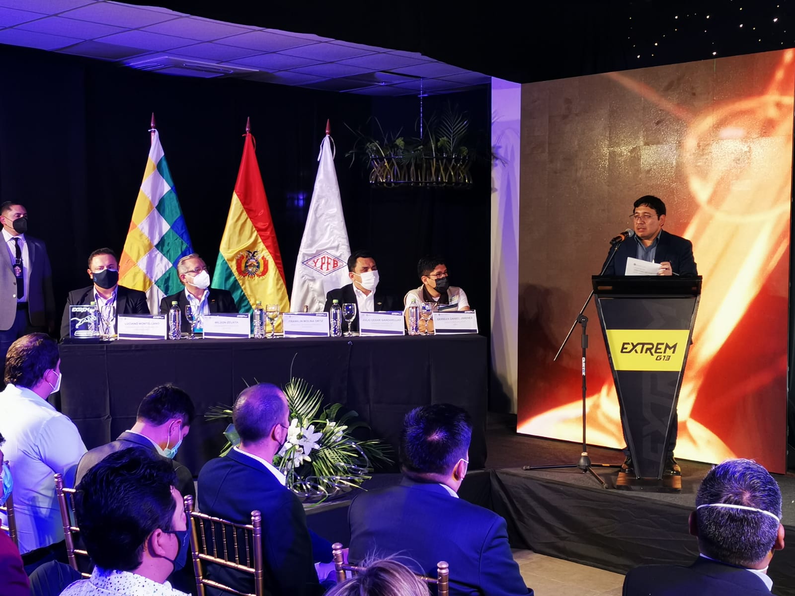 YPFB lanza la nueva línea de lubricantes para vehículos Extrem G13 con altos estándares de calidad