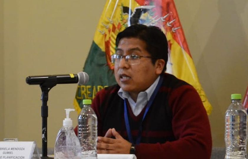 Viceministro aclara que Plan de Desarrollo no afecta las autonomías e invita a la población a descargar el documento