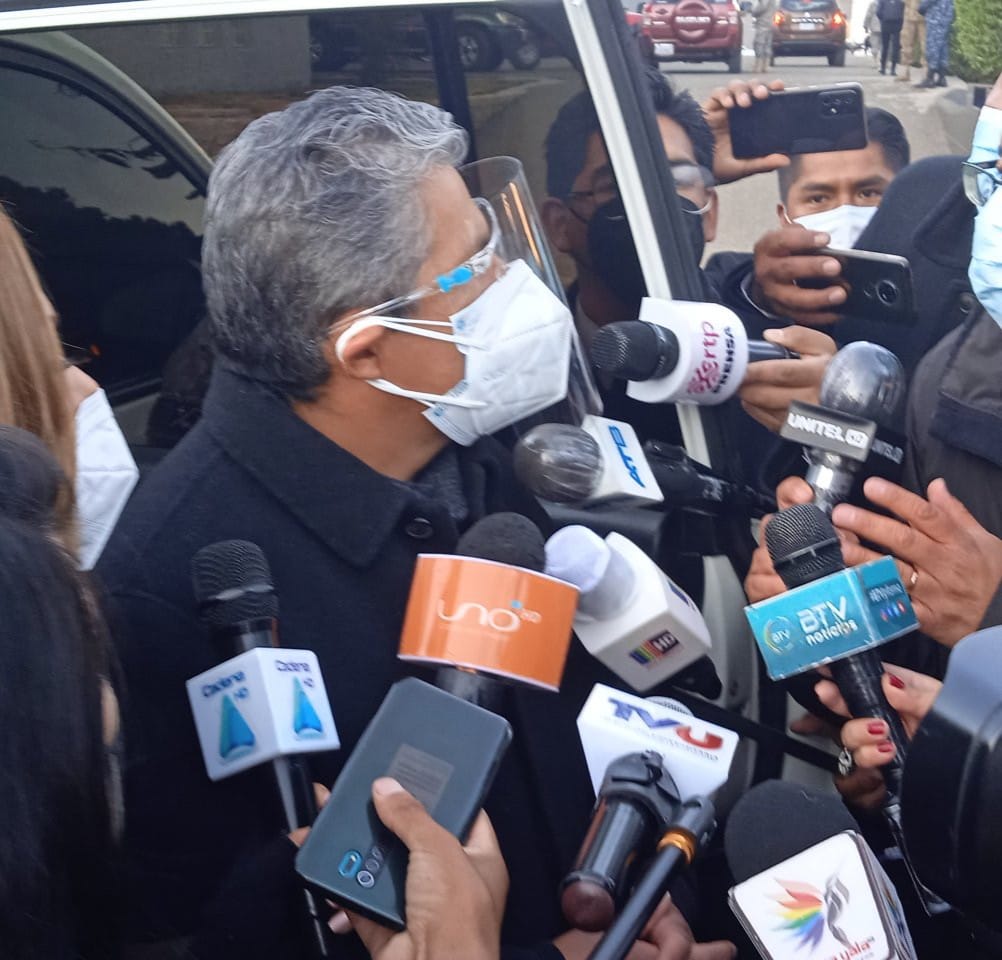 Gobierno y productores campesinos conforman mesas técnicas de diálogo para enfrentar lucha contra el contrabando