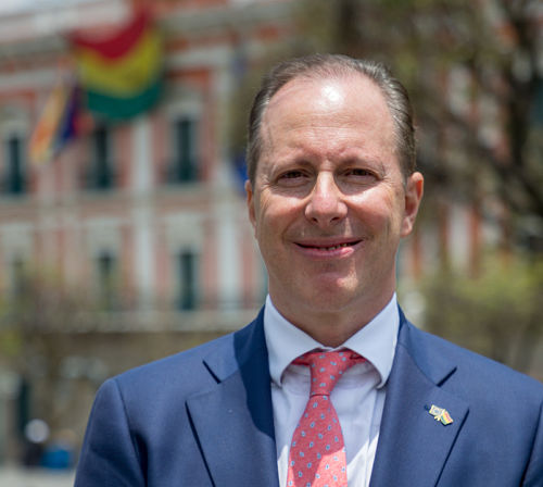 Unión Europea felicita a Bolivia por ser beneficiaria de vacunas contra el COVID-19