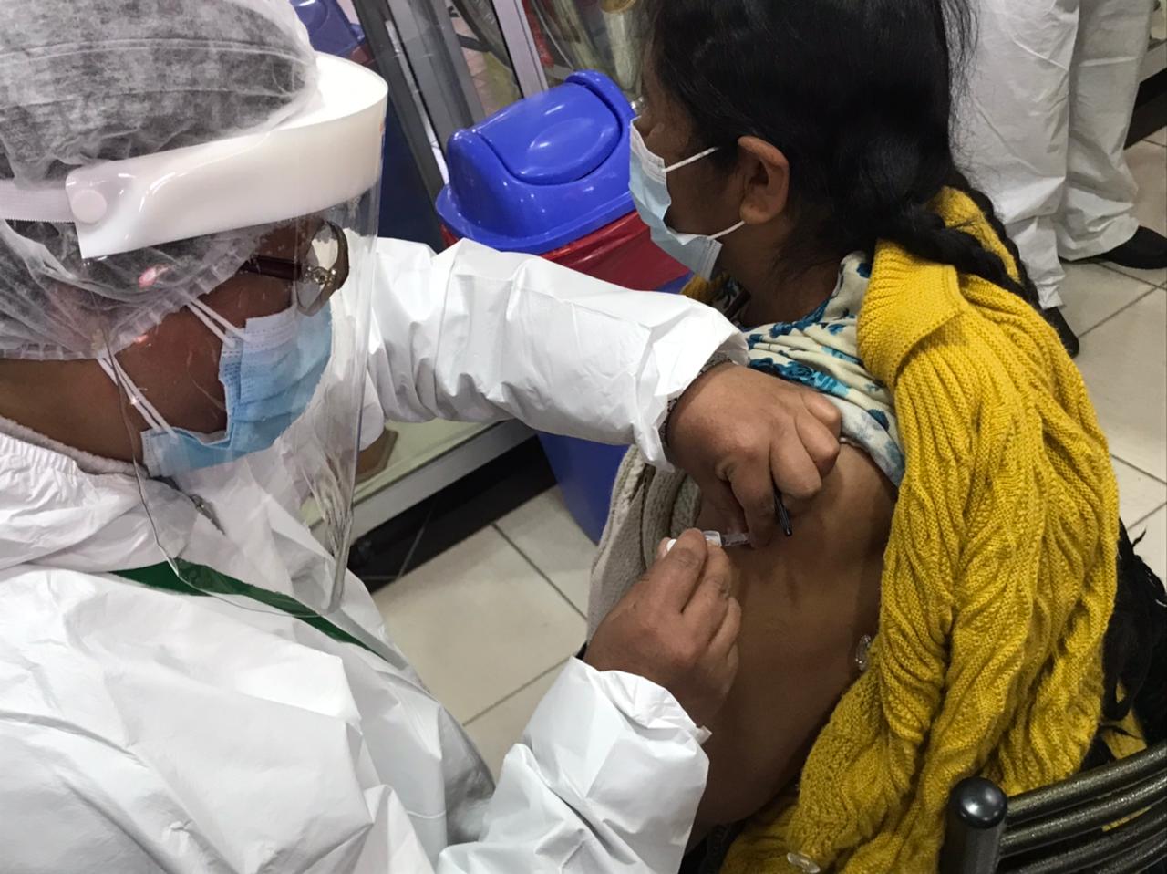 SEDES–La Paz destaca resultados de la prueba piloto de vacunación masiva