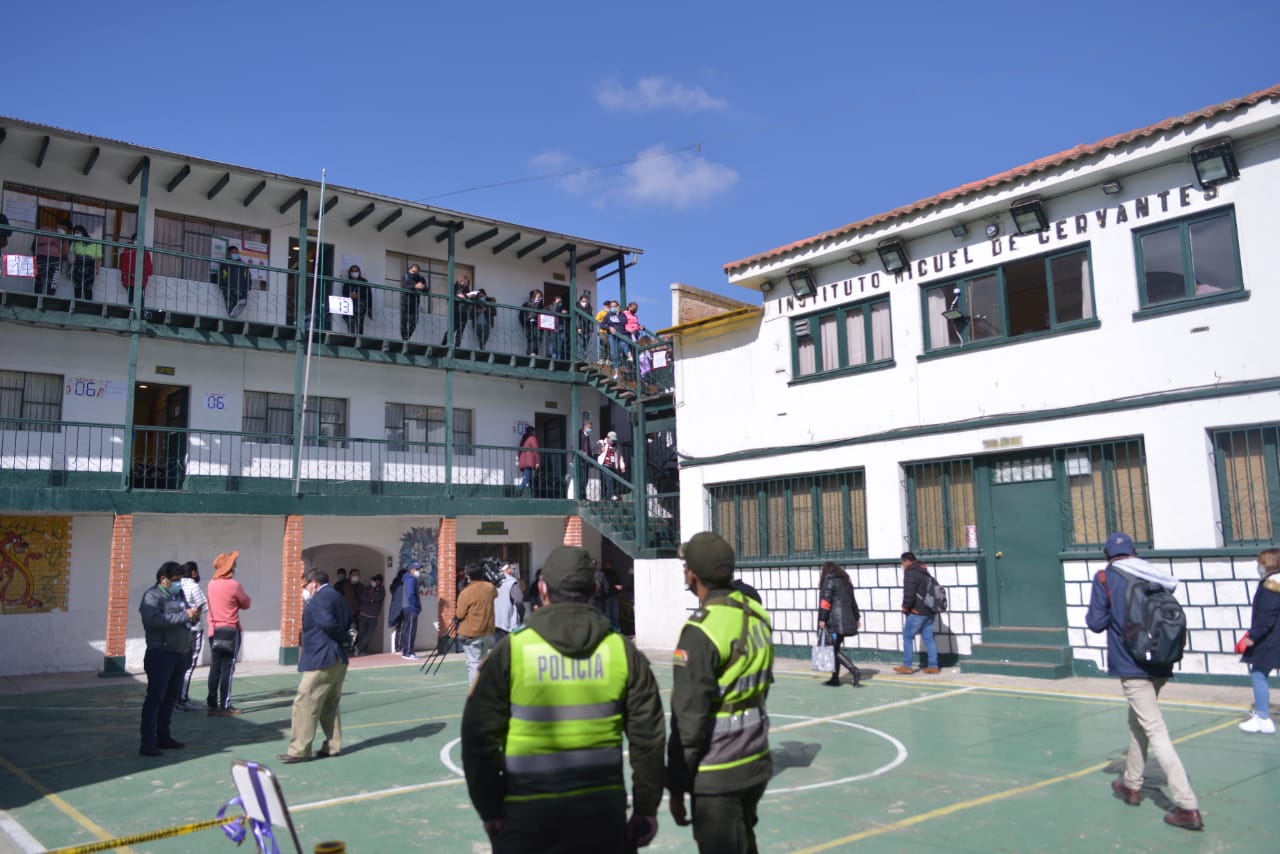 Balotaje: Policía reporta que jornada de votación transcurre sin dificultades