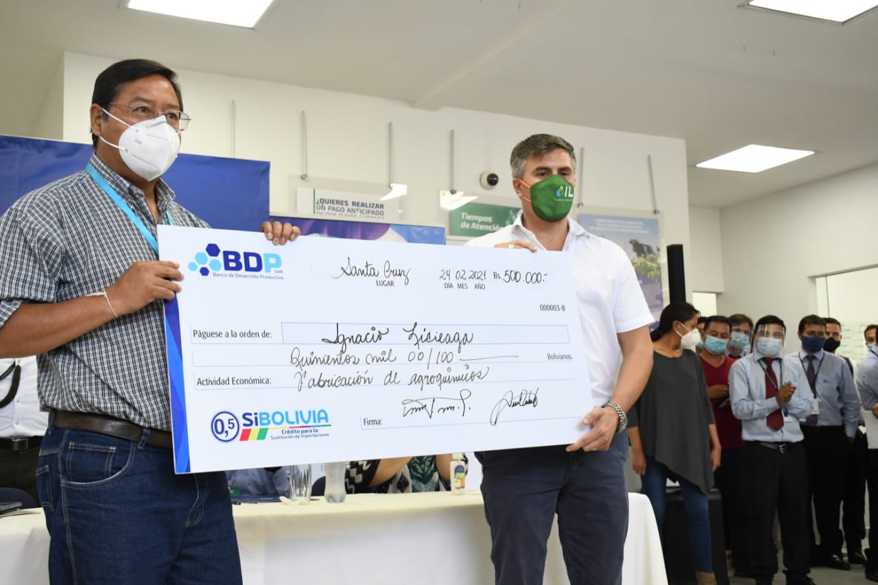 Presidente destaca entrega de créditos al sector productivo de Santa Cruz para desarrollo de la industria