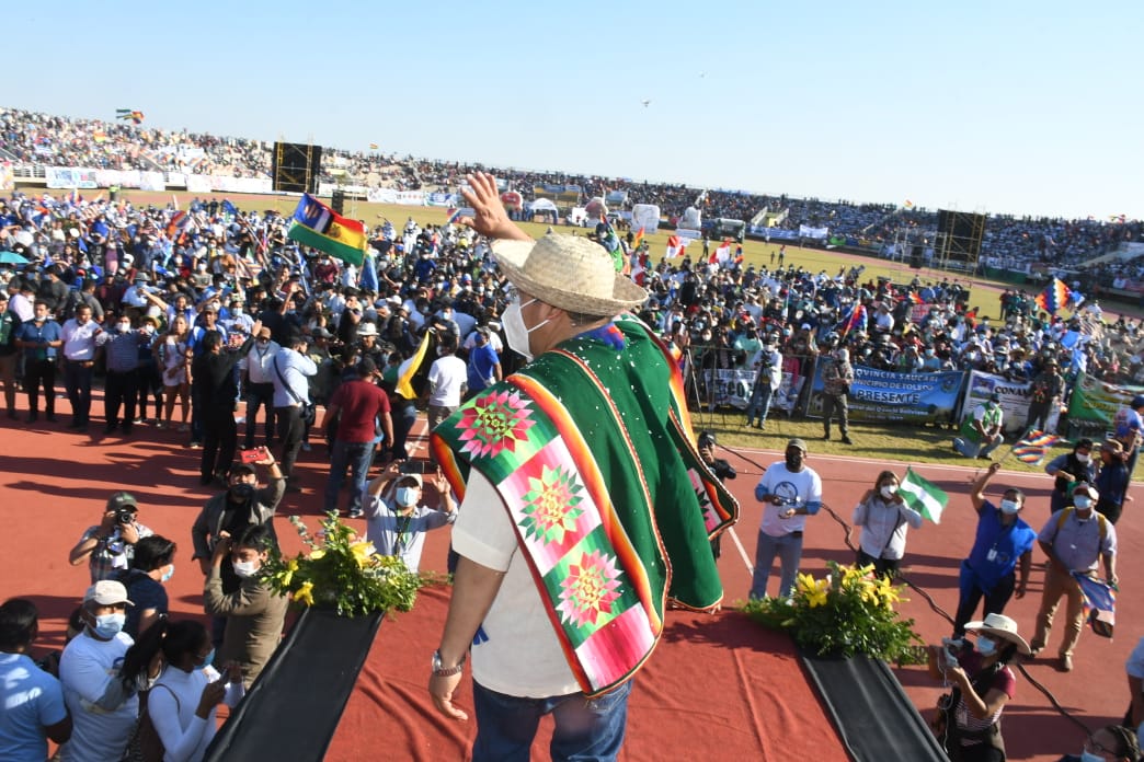 Presidente anuncia paquete de medidas para la reactivación agraria, aprueba 26.000 títulos de tierras y llama a defender la CPE
