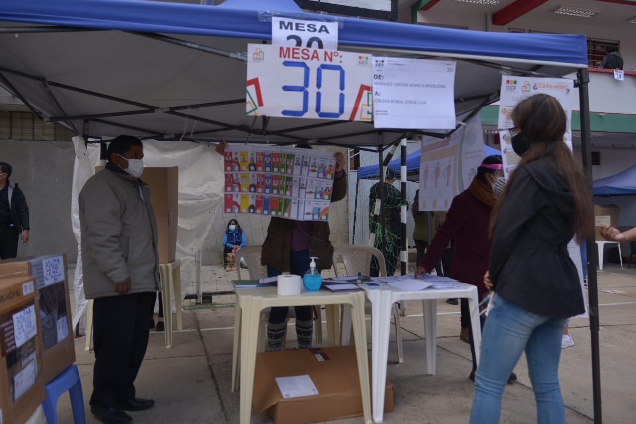 El TSE admite problemas aislados en la instalación de mesas de sufragio