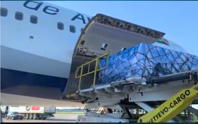 Avión de BoA despega de Rusia con 527.000 primeras y segundas dosis de Sputnik V y 20.000 pruebas de antígeno nasal