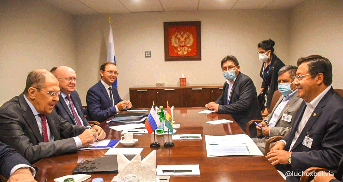 Presidente y Canciller de Rusia se reúnen para avanzar en objetivos de interés bilateral sobre temas de energía y apoyo en tecnología y salud