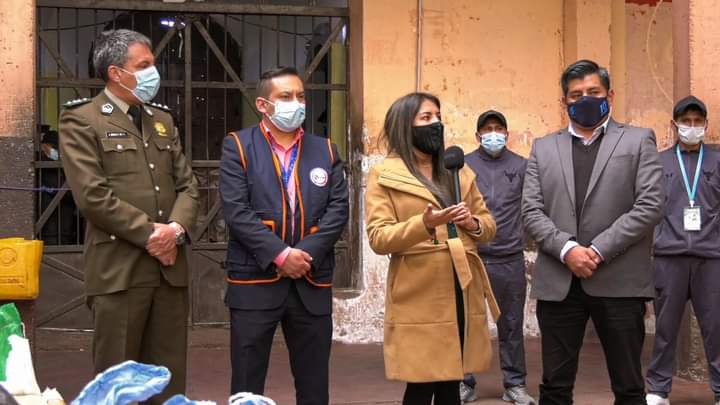 Segip entrega donativos a internos en la cárcel de San Pedro, en La Paz