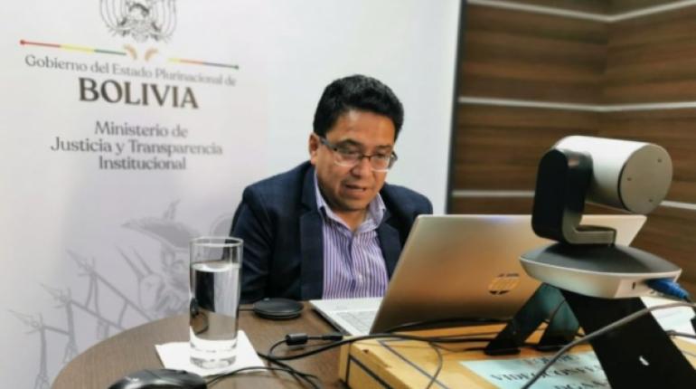 Analista: Proyecto de ley de Comunidad Ciudadana es aberrante en términos jurídicos y pretende legalizar los golpes de Estado