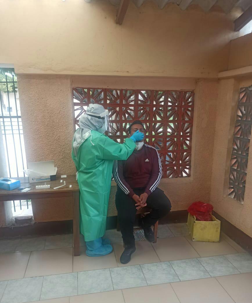 Sondeo: Vecinos de Sucre destacan aplicación de pruebas de antígeno nasal