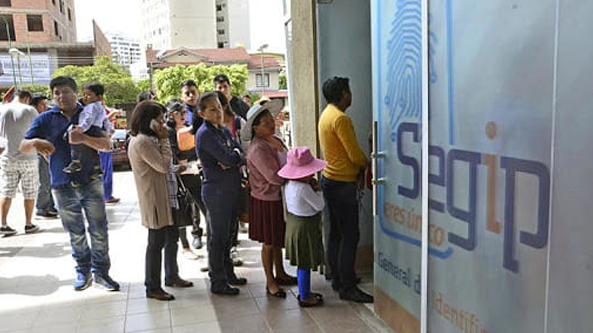 Amplían hasta el 30 de abril medidas de bioseguridad, así como vigencia de carnets y licencias de conducir vencidas