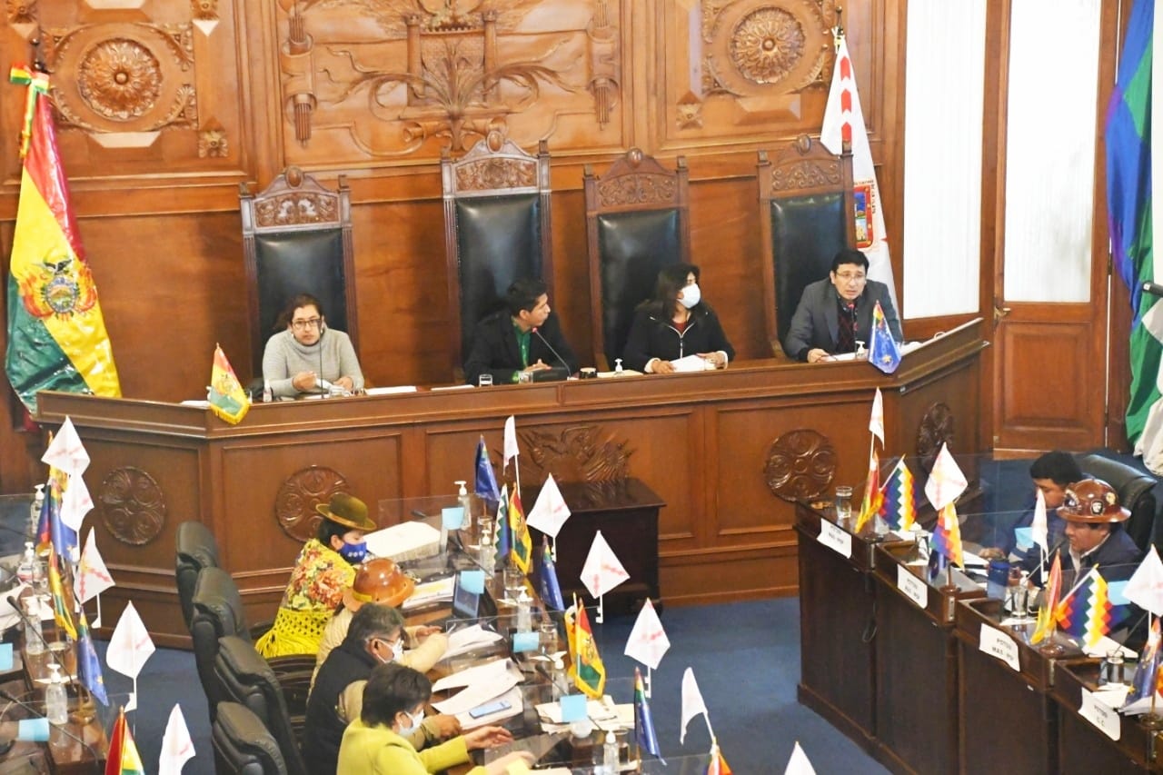 Senado sanciona ley de modificación al contrato de exploración en Charagua, que tiene con un potencial de 2,1 TCF de gas natural