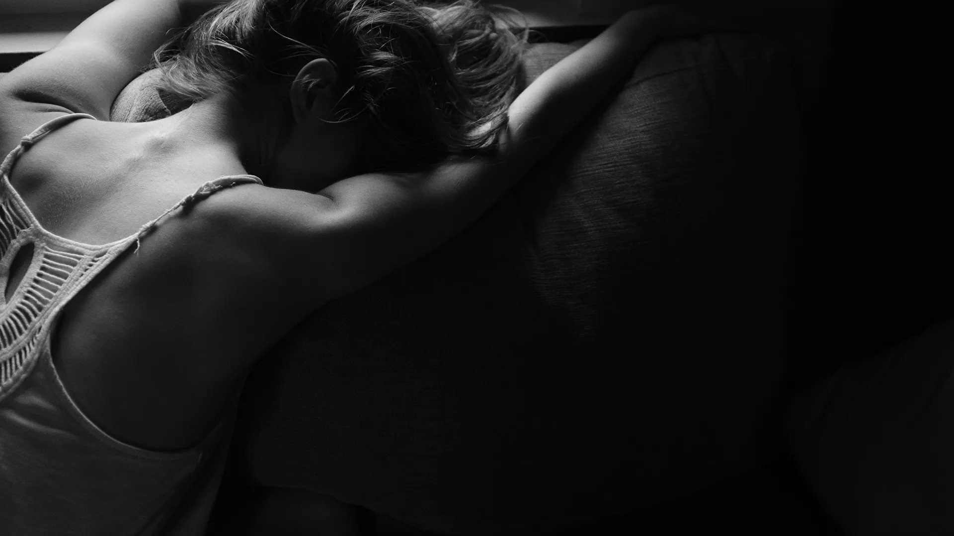 Costa Rica sanciona una ley que amplía delitos de violencia contra la mujer