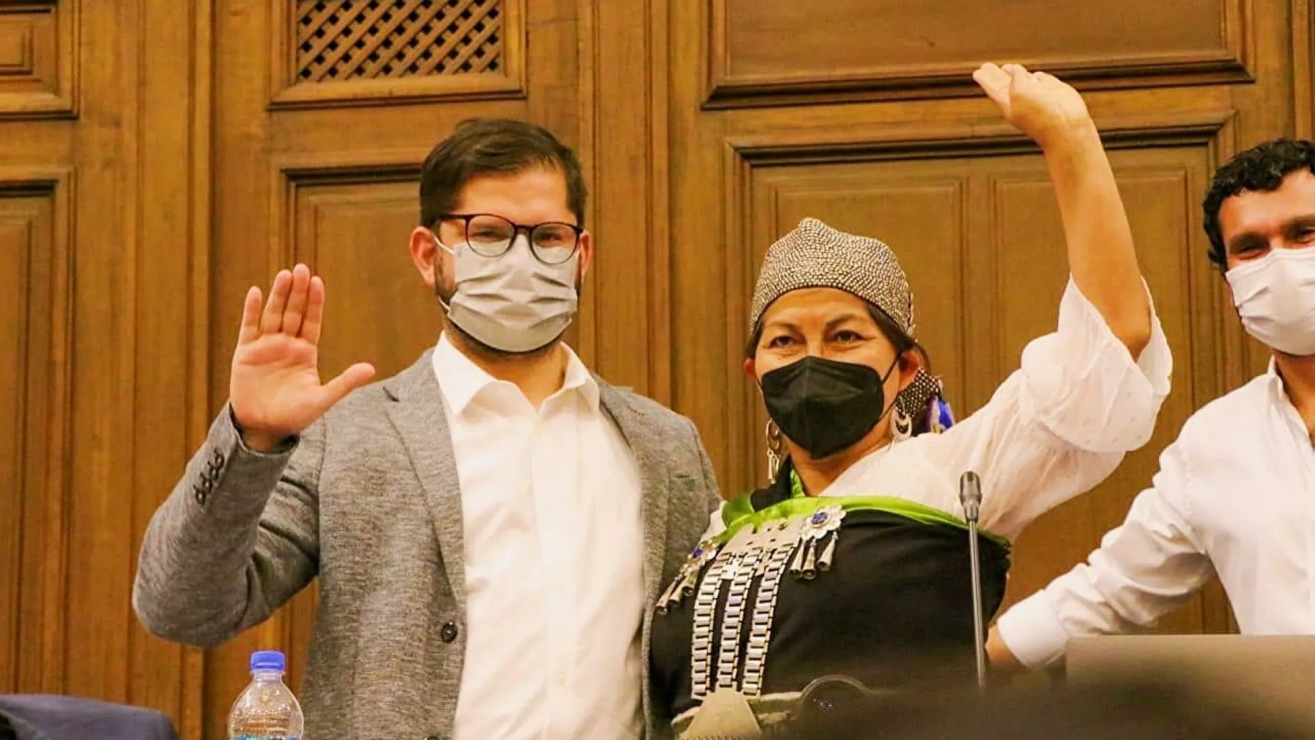 Boric visita la Convención Constituyente chilena y le da su respaldo