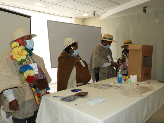 Autoridades de la Nación Uru son capacitadas en elección por usos y costumbres para el 7 de marzo