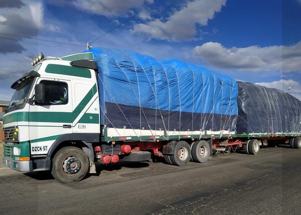 Aduana comisa en La Paz rollos de tela y prendería por más de Bs 1,1 millones