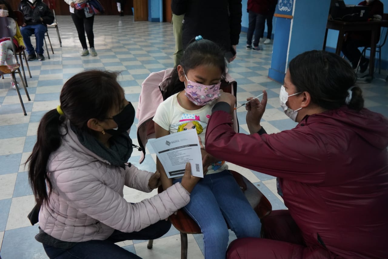Comité Científico: La vacuna para niños de 5 a 11 años es segura y pasó por fases de estudio