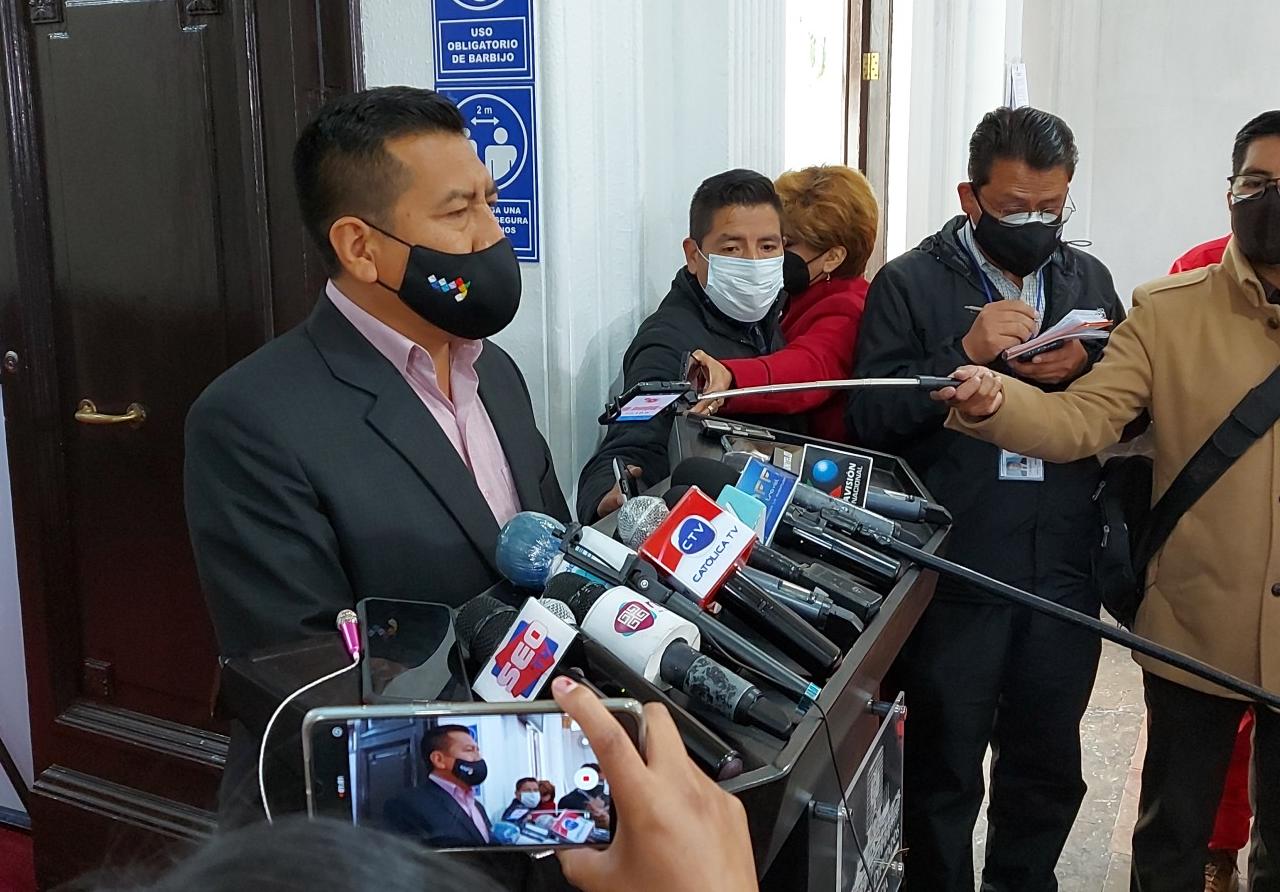 Presidente de Diputados ratifica que acto por el Día del Estado Plurinacional será reducido