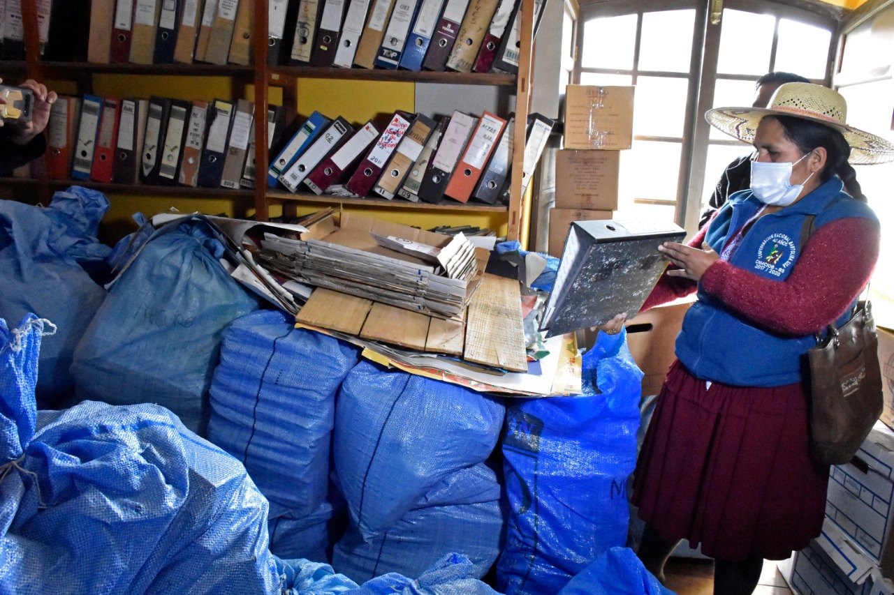 Ministra de Culturas denuncia pésimas condiciones del Repositorio Nacional y advierte con procesos