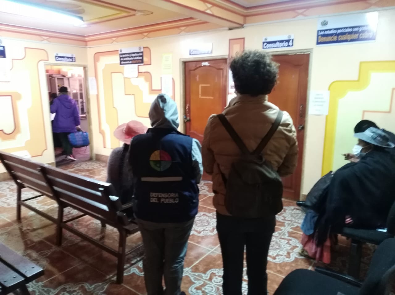 Defensoría del Pueblo exige a la Fiscalía que investigue y sancione agresiones contra dos personas del colectivo TLGB