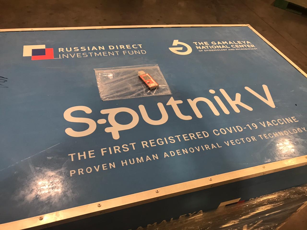 Primer cargamento de vacunas contra el coronavirus incluye 20 mil dosis, tres veces más de lo esperado