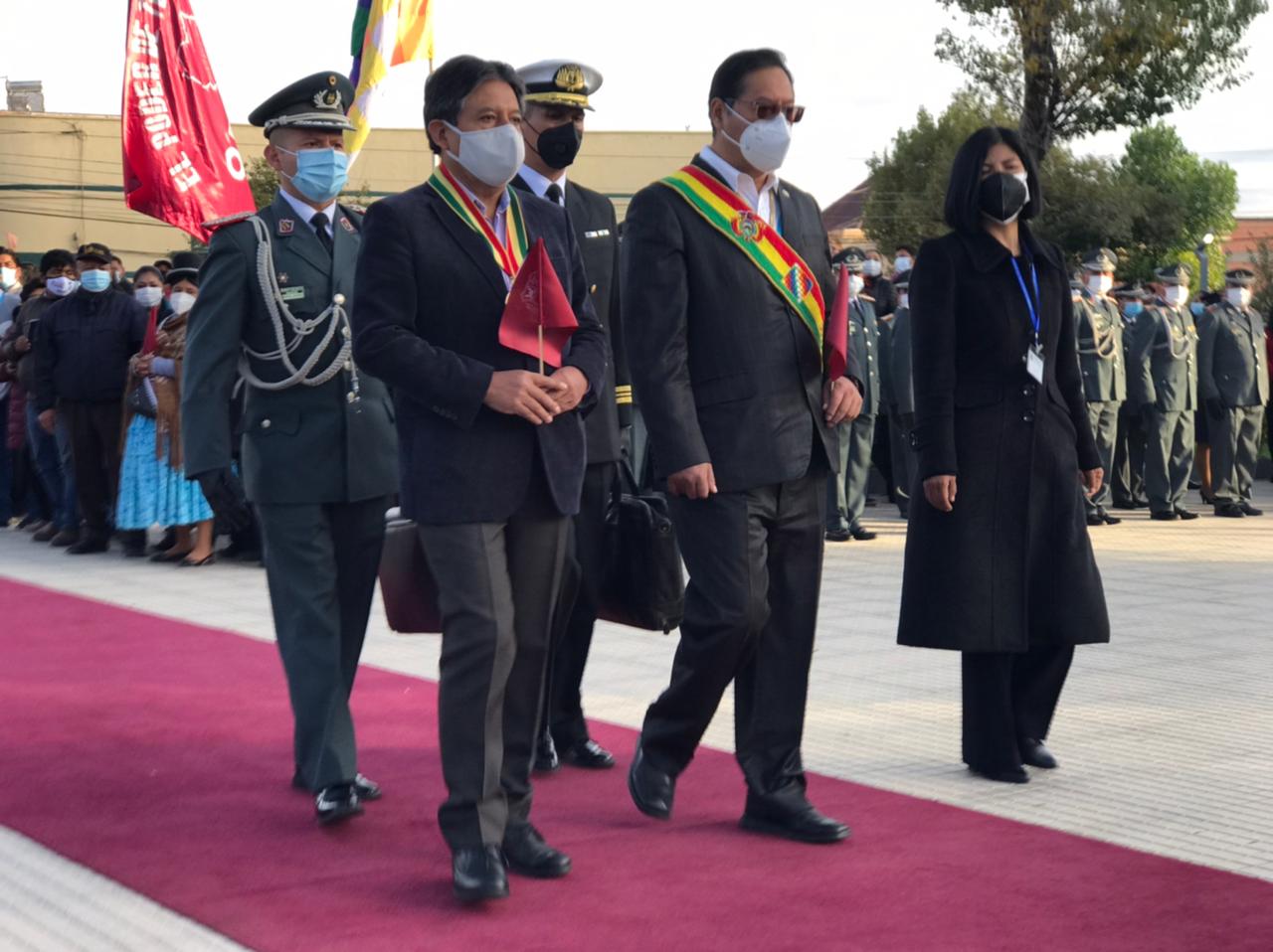 Presidente y Vicepresidente participan en actos protocolares por 240 aniversario de Oruro