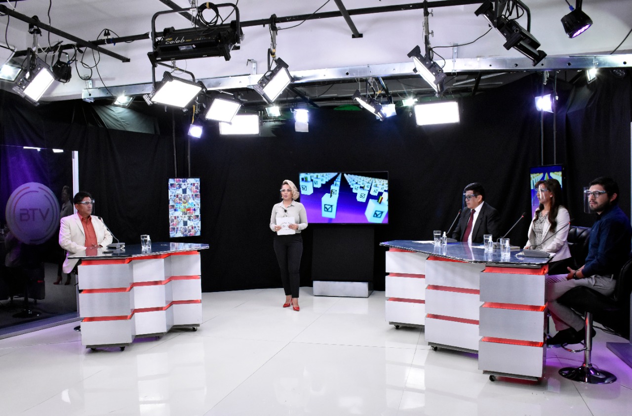 Patzi y Quispe discrepan sobre liderazgo económico de La Paz; mientras que Flores apuesta por alianza con el Gobierno central