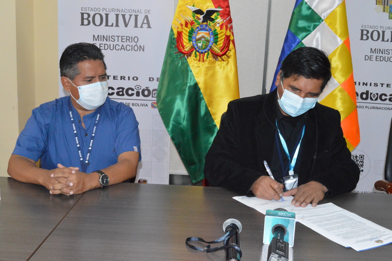 Educación y Confederación de Trabajadores de la Prensa firman convenio para difusión de programas de Educa Bolivia