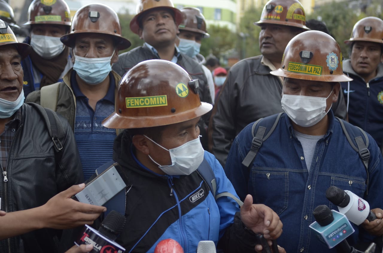 Mineros de Caracoles se declaran en emergencia ante anuncios de desestabilización de la derecha