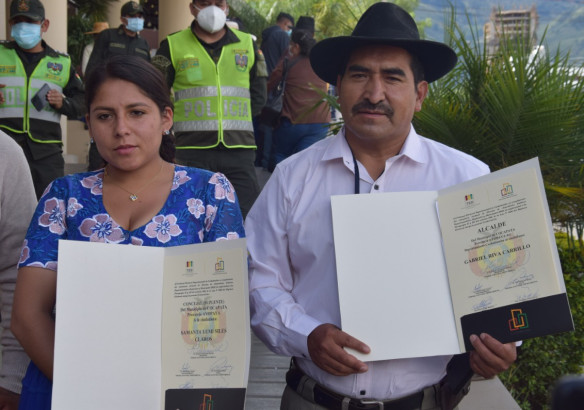 Nuevas autoridades subnacionales de Oruro y Cochabamba reciben sus credenciales