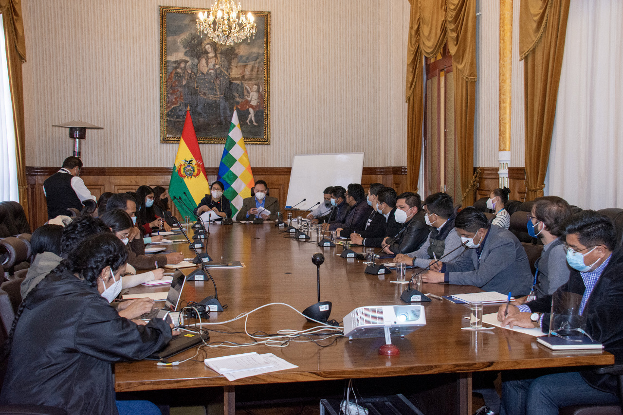 Cancillería trabaja en la optimización de su servicio de apostilla