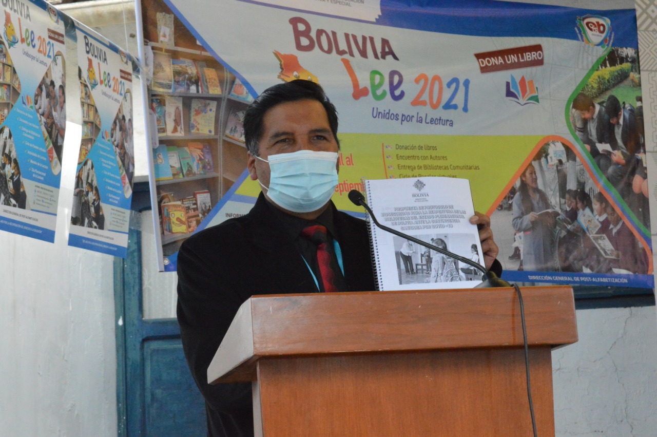 Ministerio de Educación inicia campaña de recolección de libros