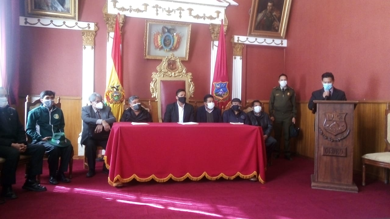 Oruro lanza manifiesto de rechazo a la intención de Perú de apropiarse de danzas bolivianas