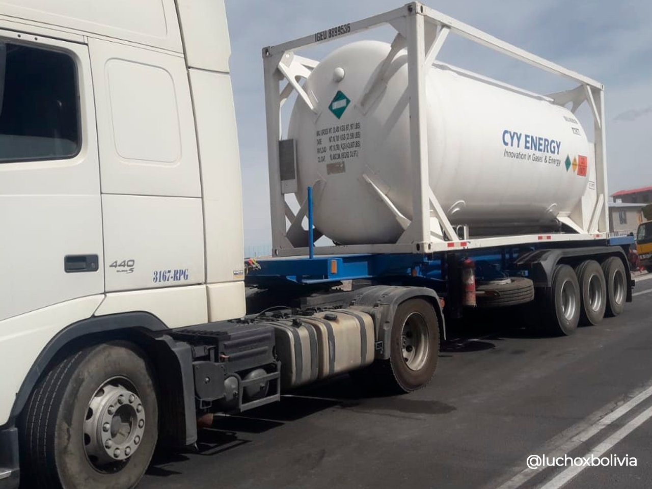 Transportan 60 toneladas de oxígeno desde Chile para atender demanda de pacientes con coronavirus