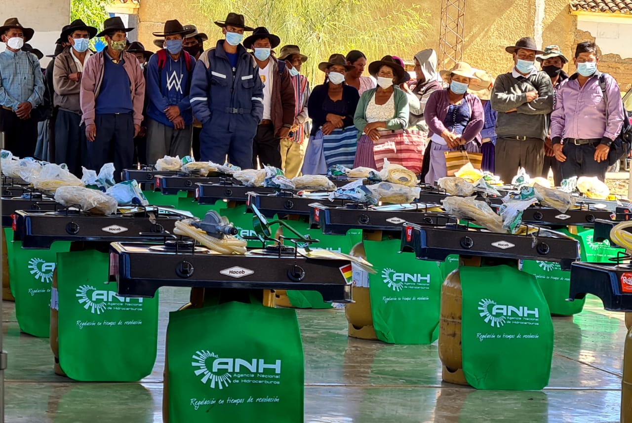 Aiquile y Omereque se benefician con la entrega de “Kits Familia” por parte de la ANH